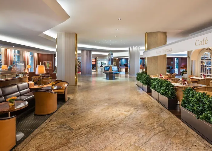 Hotel Grand Elysee 5*