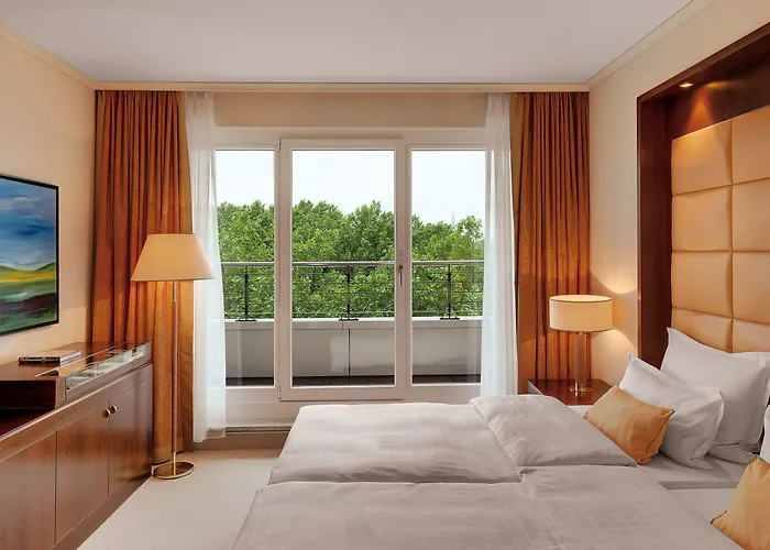 Grand Elysee Hotel